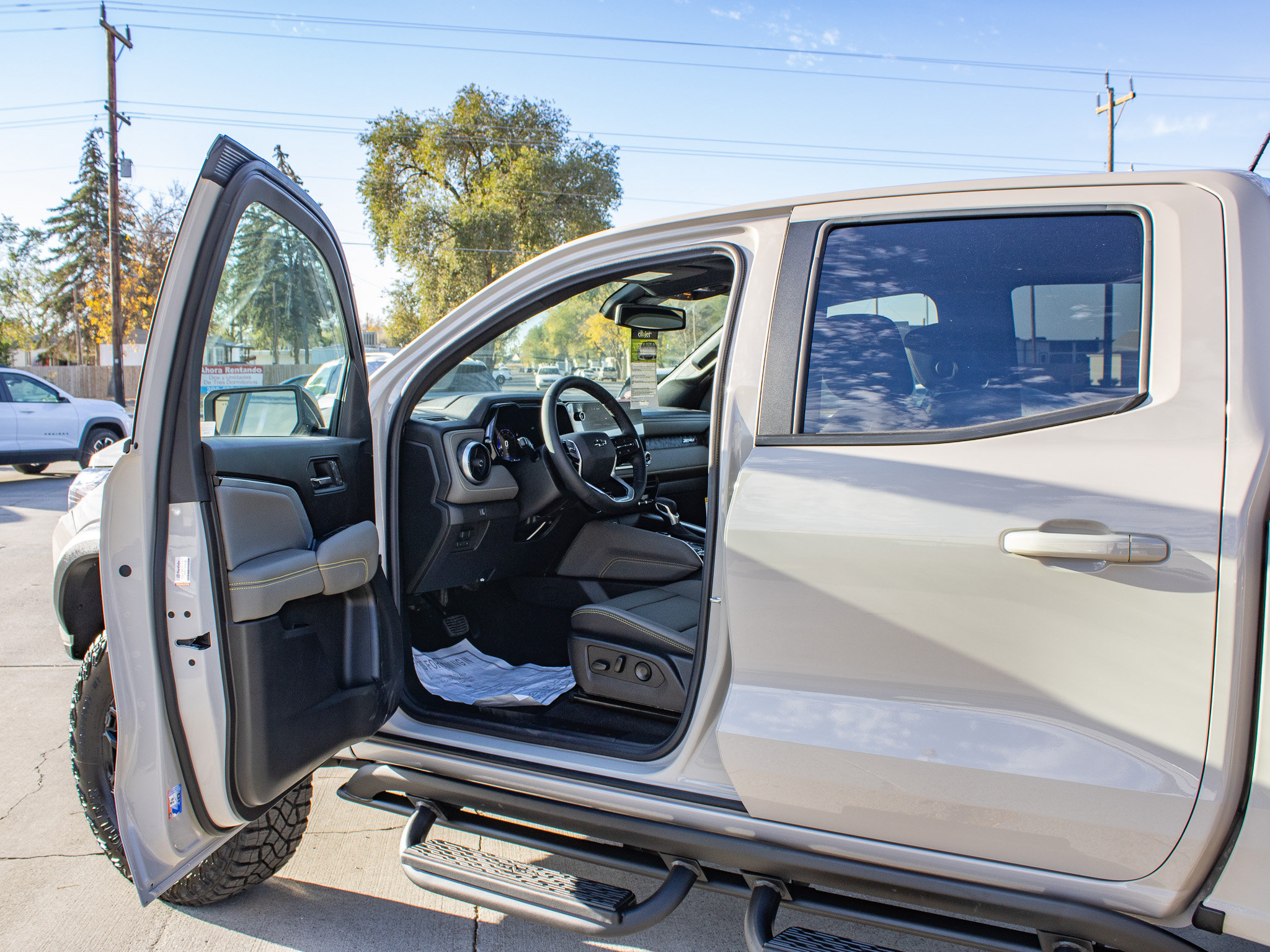 New 2026 Chevrolet Colorado ZR2 w/ Midnight Edition AWD/4WD image 22