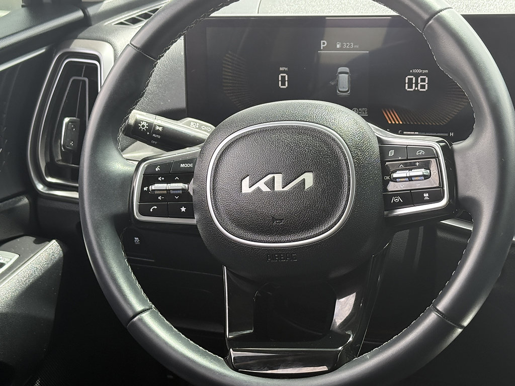 Used 2025 Kia Sorento S w/ Panoramic Sunroof Package FWD image 22