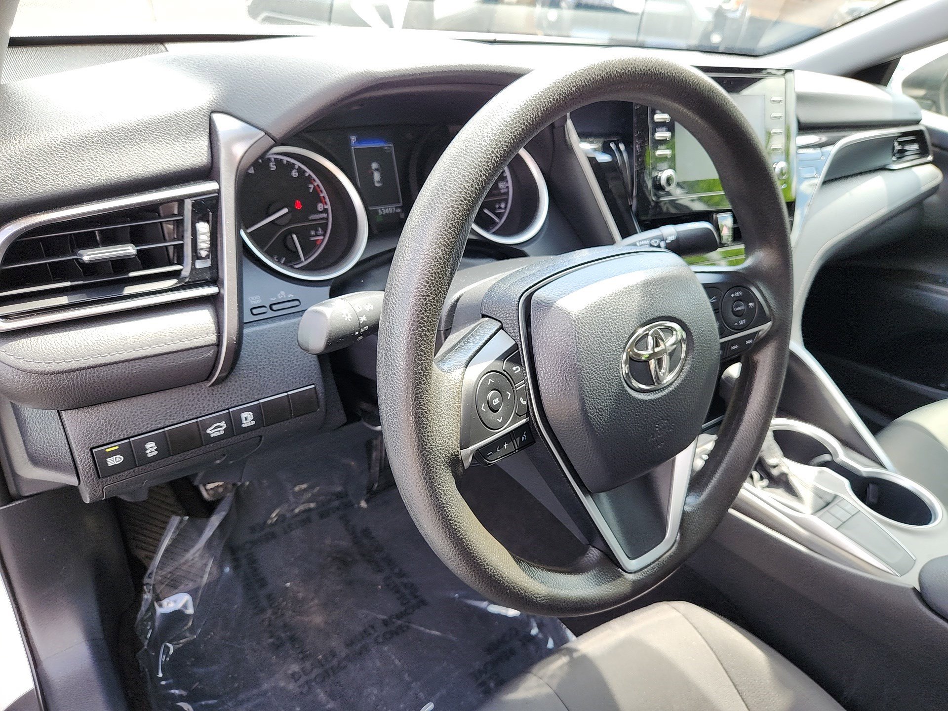 Certified 2022 Toyota Camry LE FWD image 9