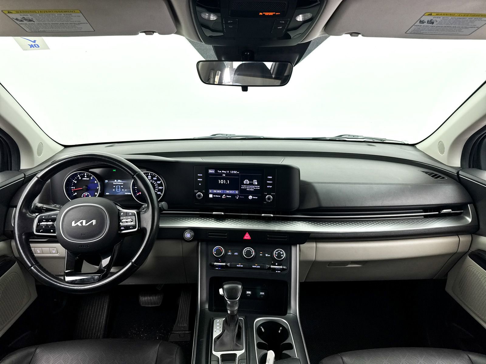 Used 2022 Kia Carnival LX FWD image 20