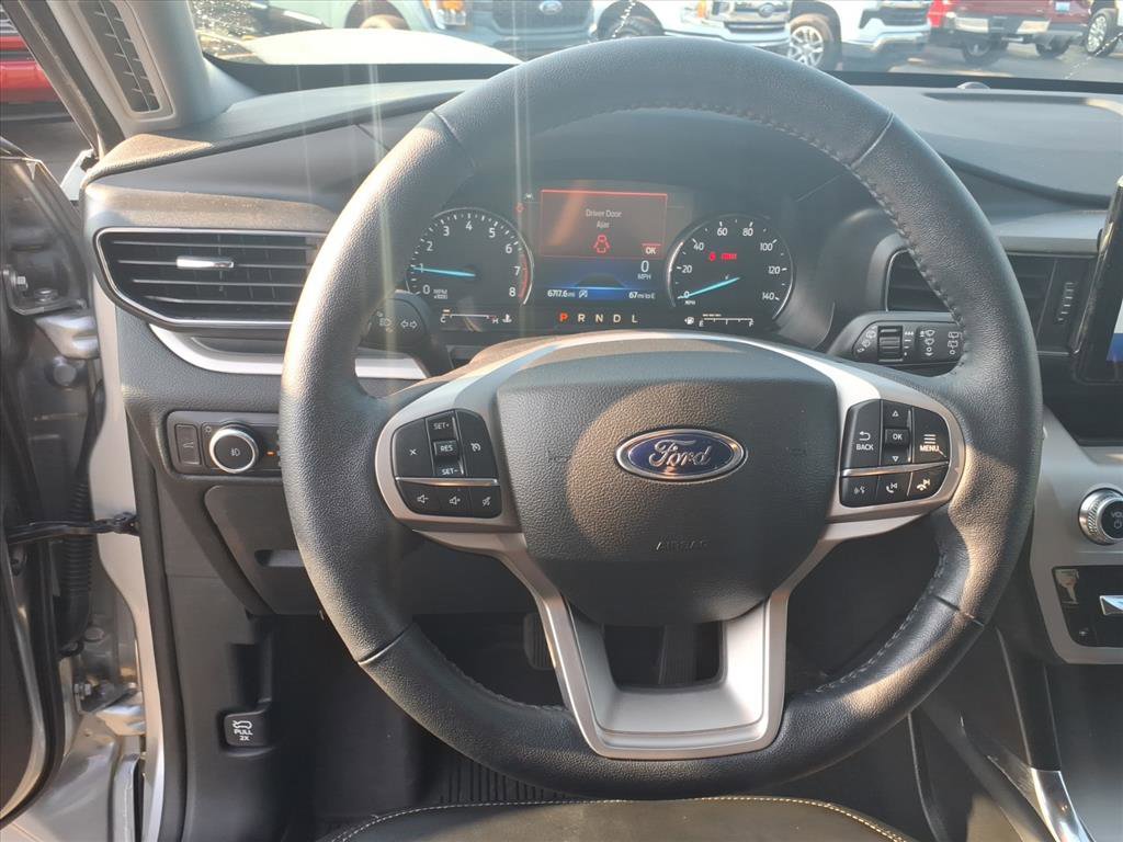 Used 2023 Ford Explorer XLT w/ Equipment Group 202A image 16