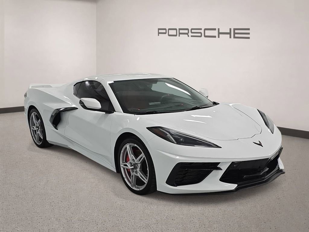 Used 2022 Chevrolet Corvette Stingray Preferred Cpe w/ Z51 Performance Package RWD image 8