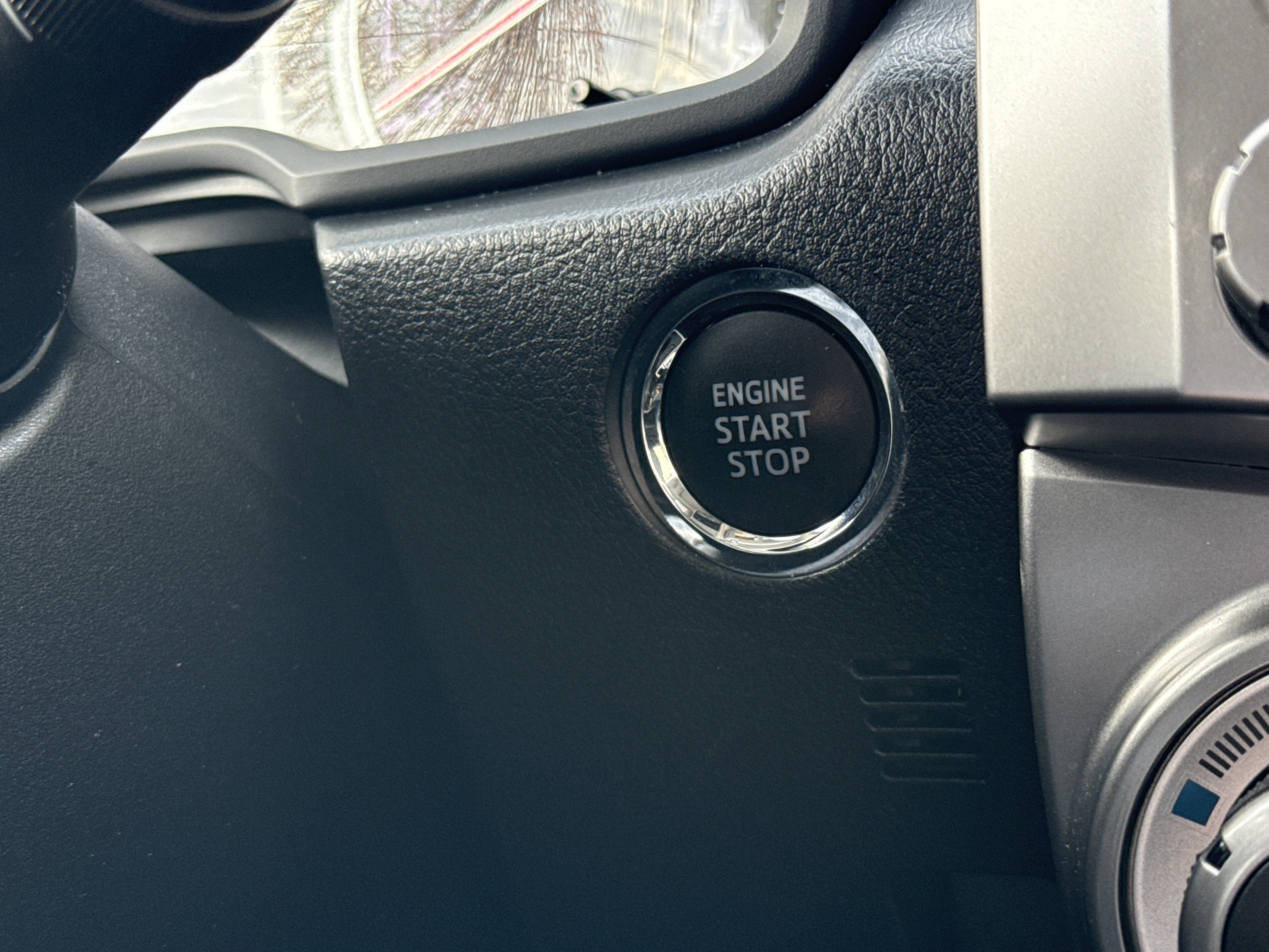 Used 2022 Toyota 4Runner Limited image 32