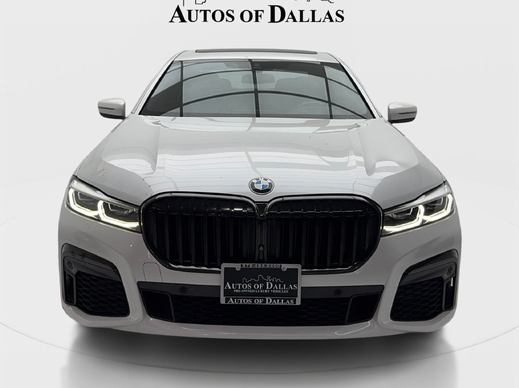 Used 2022 BMW 740i w/ Luxury Rear Seating Package RWD image 4