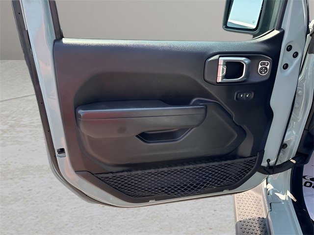 Used 2023 Jeep Wrangler Unlimited Rubicon w/ Cold Weather Group image 6