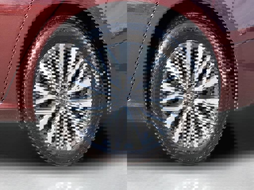 Used 2024 Nissan Altima 2.5 SV image 3