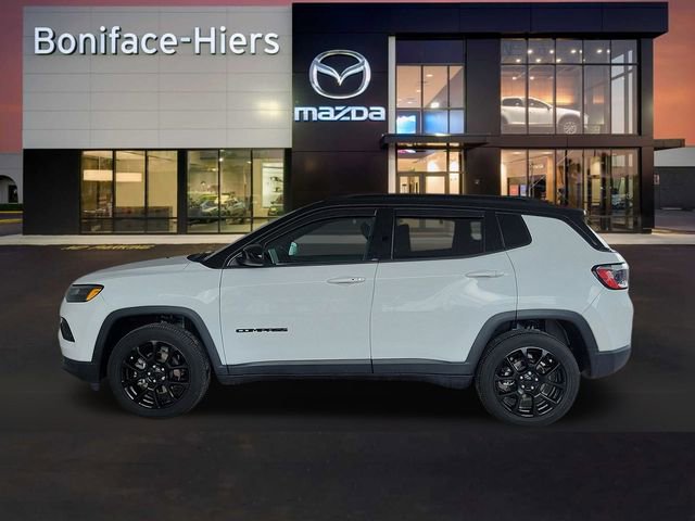 Used 2022 Jeep Compass Altitude w/ Convenience Group image 4