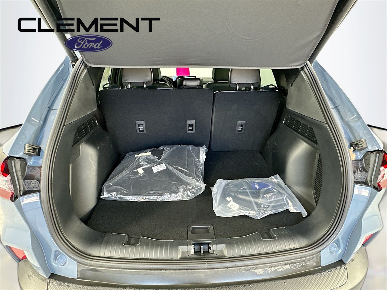 New 2025 Ford Escape SE FWD image 10