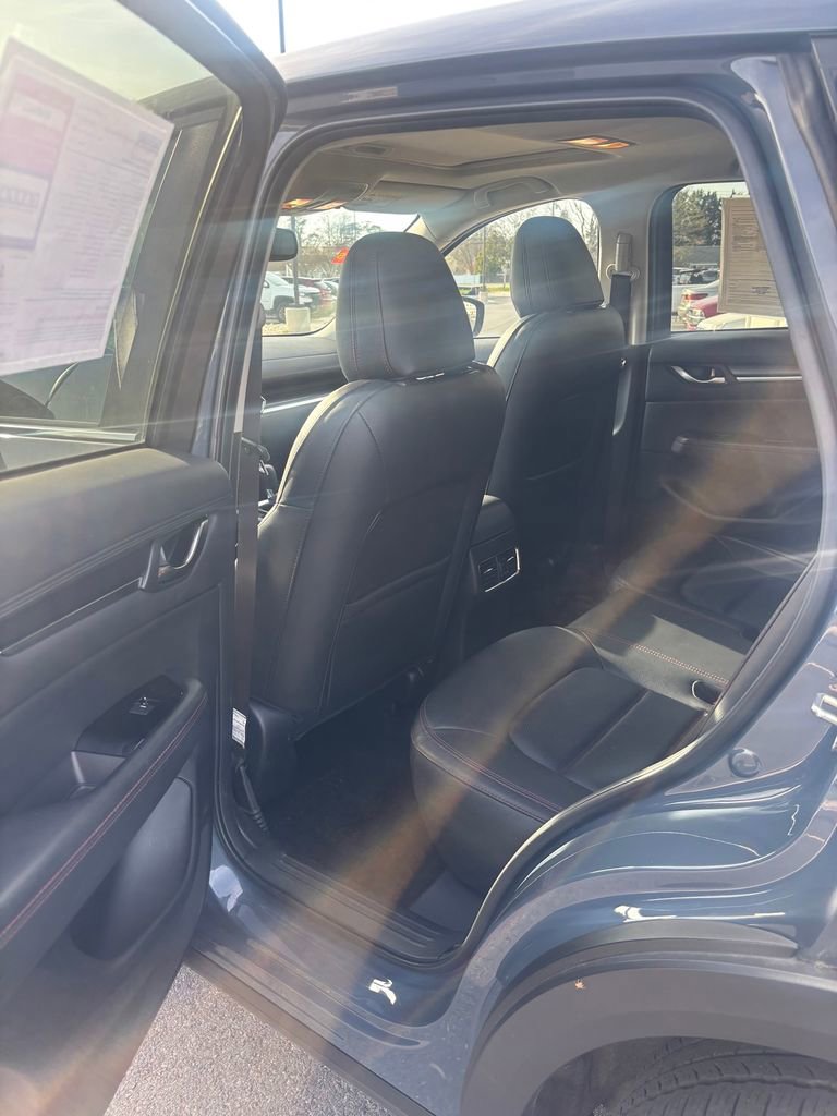 Used 2024 MAZDA CX-30 AWD 2.5 S w/ Preferred Package image 12