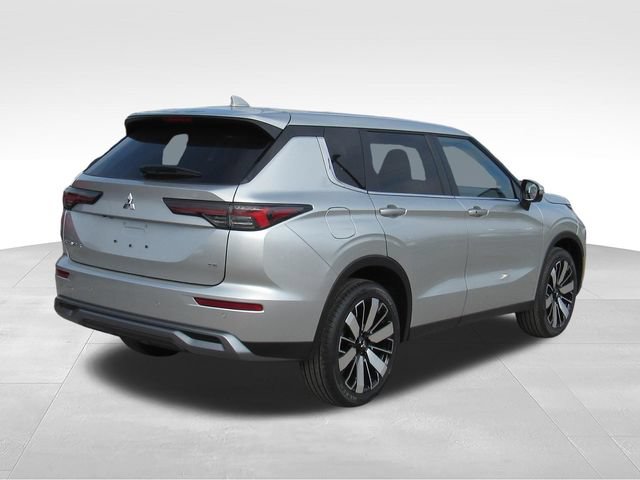 New 2026 Mitsubishi Outlander SE FWD image 3