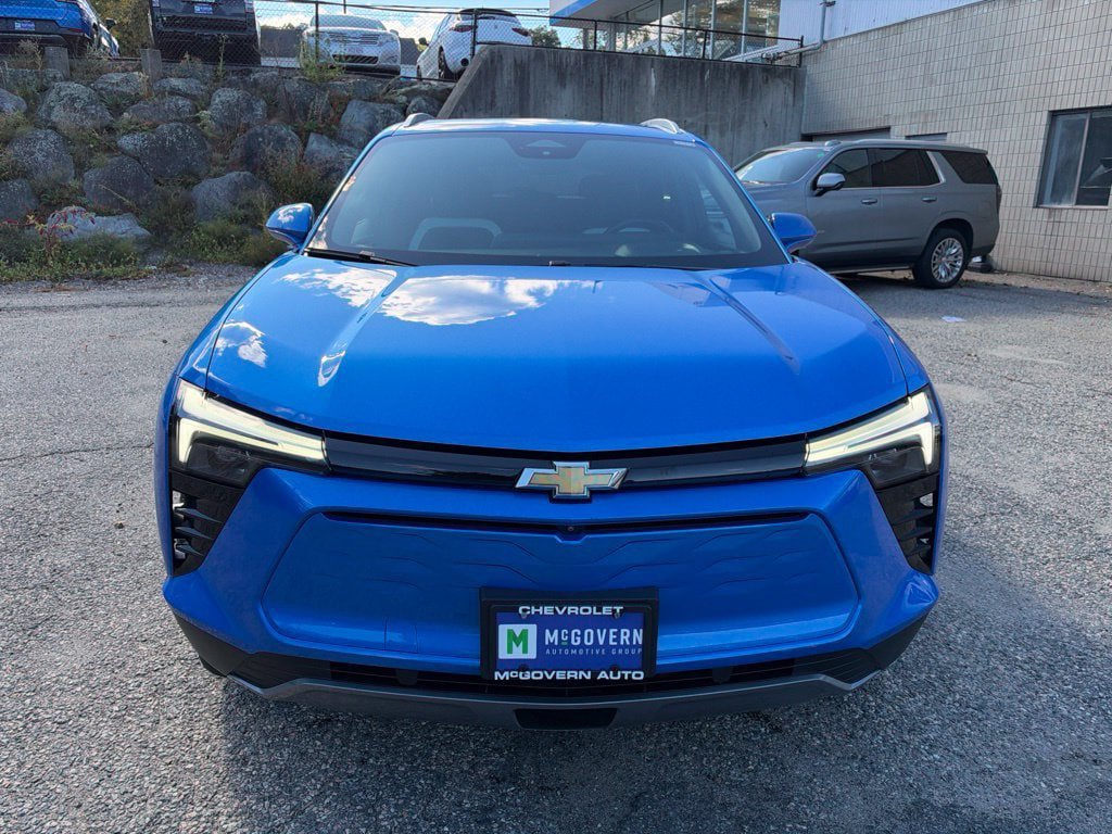 Used 2024 Chevrolet Blazer EV LT AWD/4WD image 10