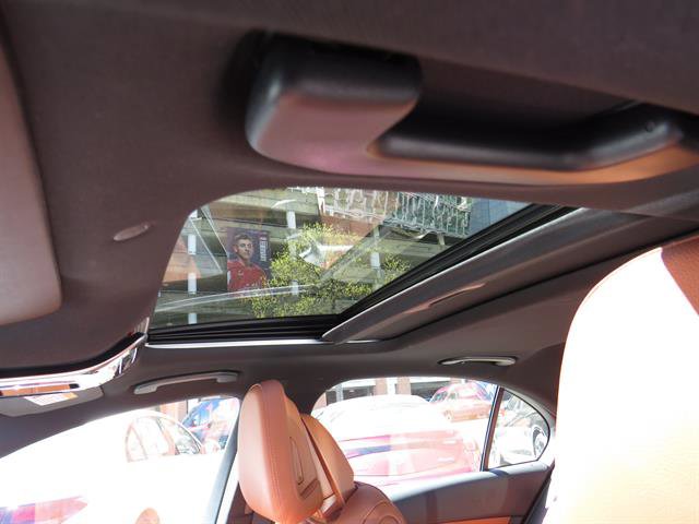 Used 2025 Mercedes-Benz C 300 4MATIC Sedan image 23