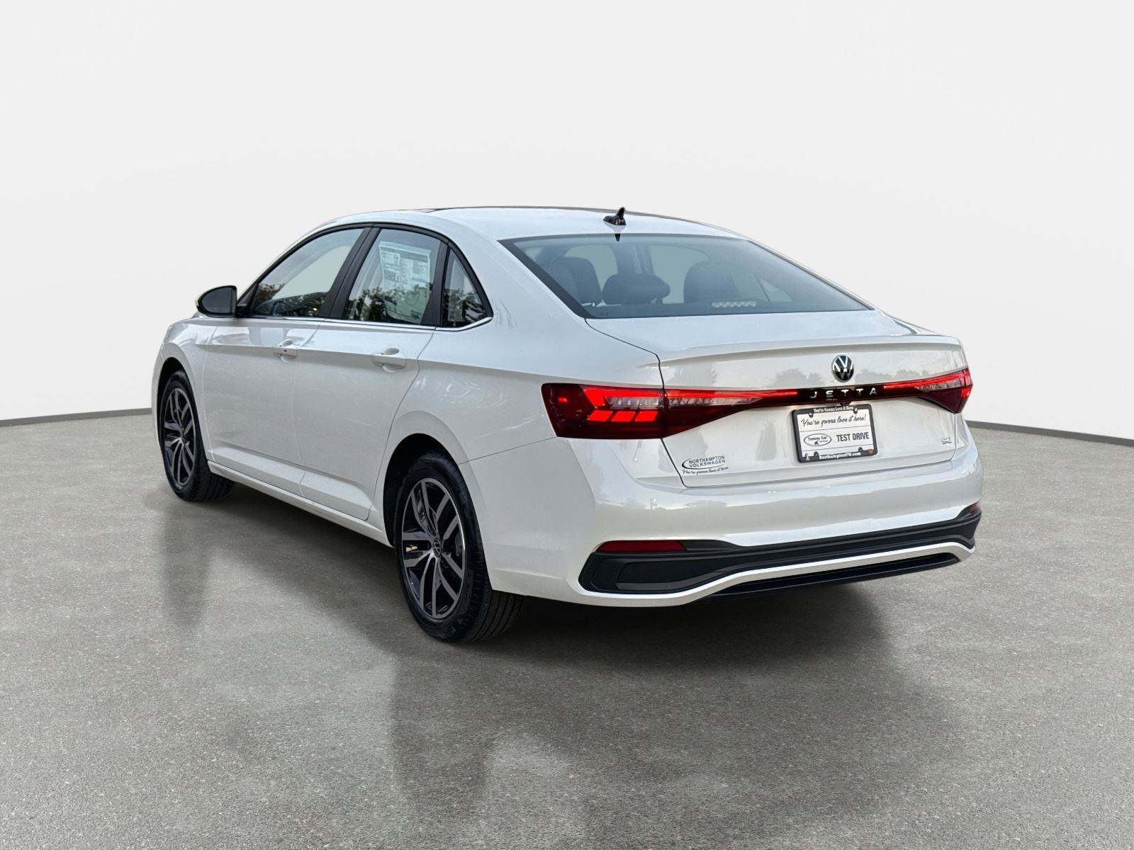 New 2026 Volkswagen Jetta SE image 7