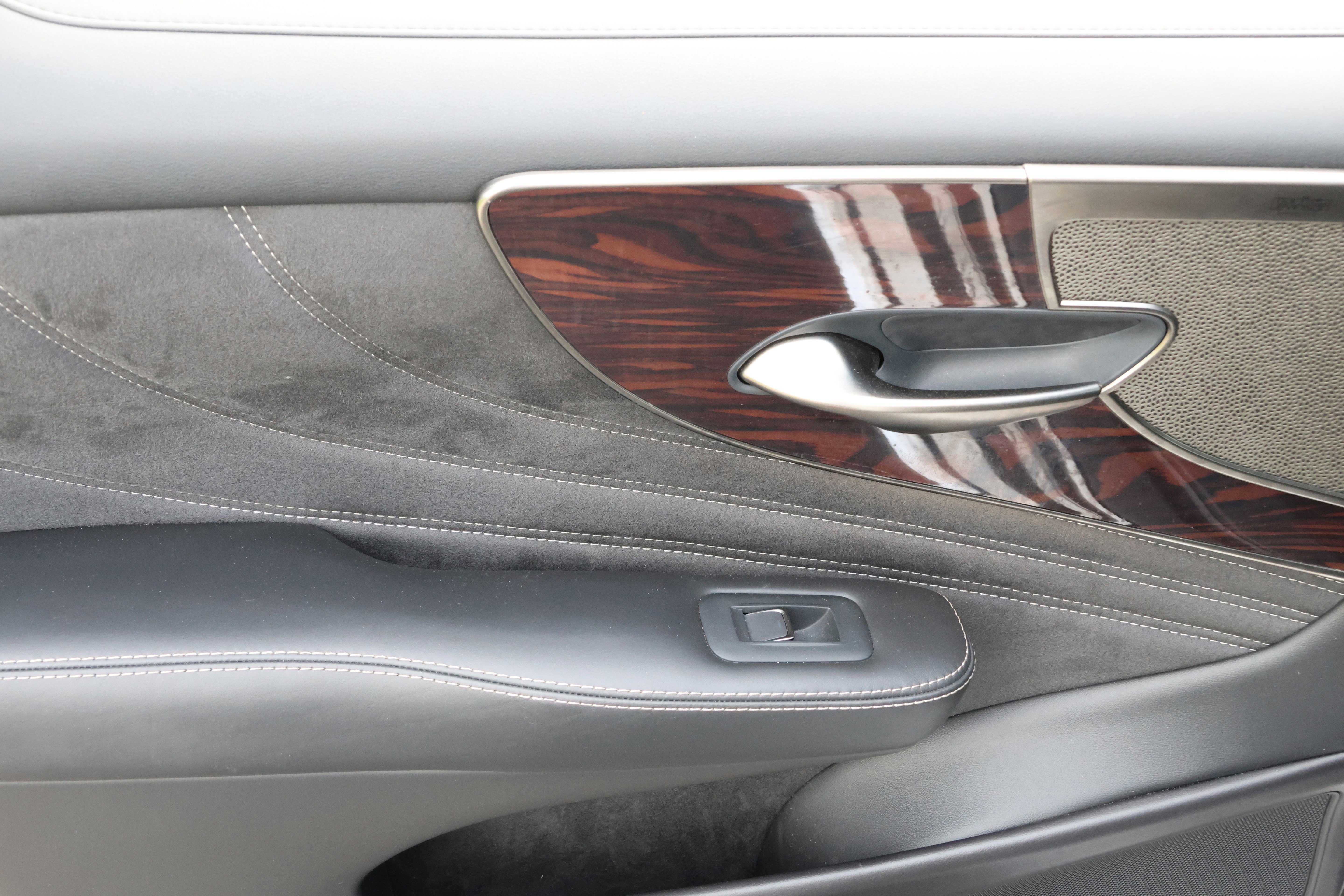 Used 2021 Lexus LS 500 w/ Interior Upgrade Package RWD image 33