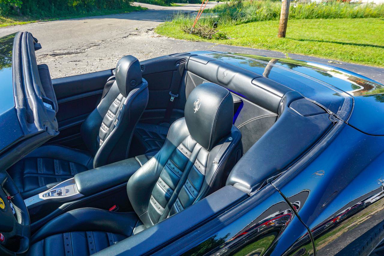 Used 2011 Ferrari California RWD image 37