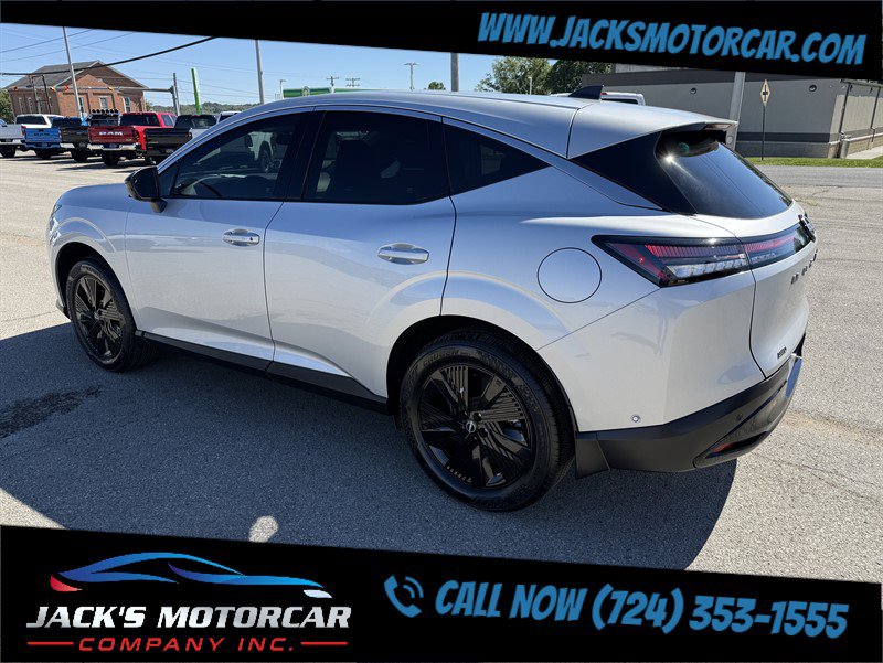 Used 2025 Nissan Murano SV AWD/4WD image 2