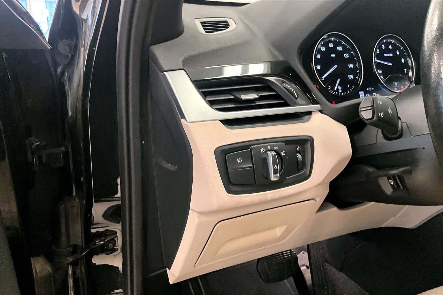 Used 2019 BMW X1 sDrive28i w/ Convenience Package FWD image 29