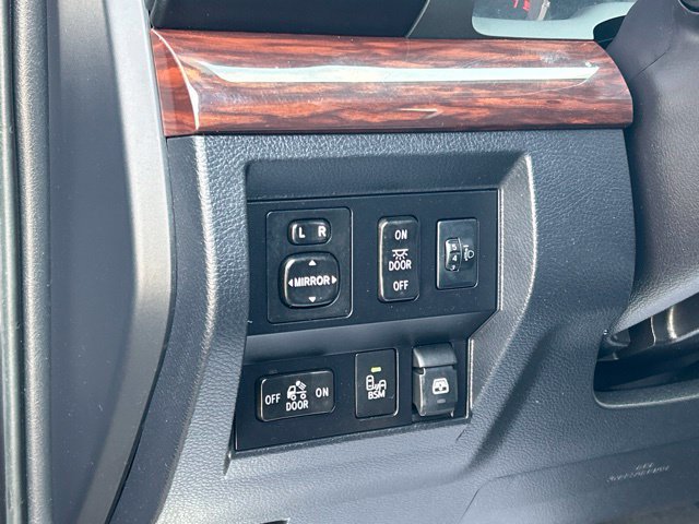 Used 2017 Toyota Tundra Limited AWD/4WD image 22