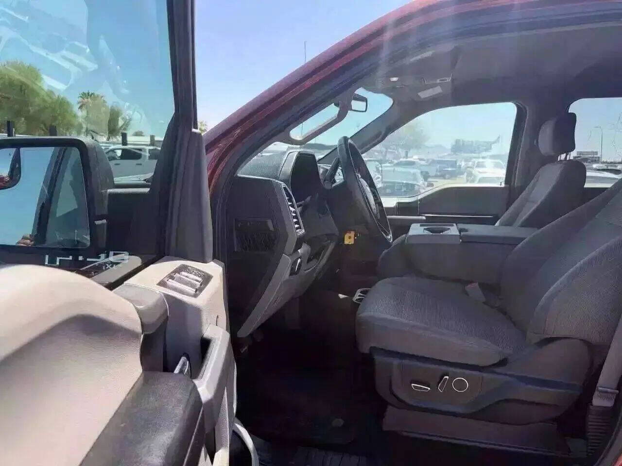 Used 2017 Ford F150 XLT w/ Equipment Group 302A Luxury RWD image 17