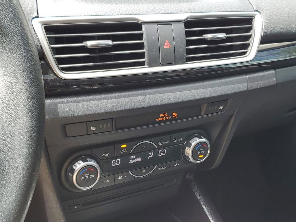 Used 2016 MAZDA MAZDA3 i Grand Touring image 29