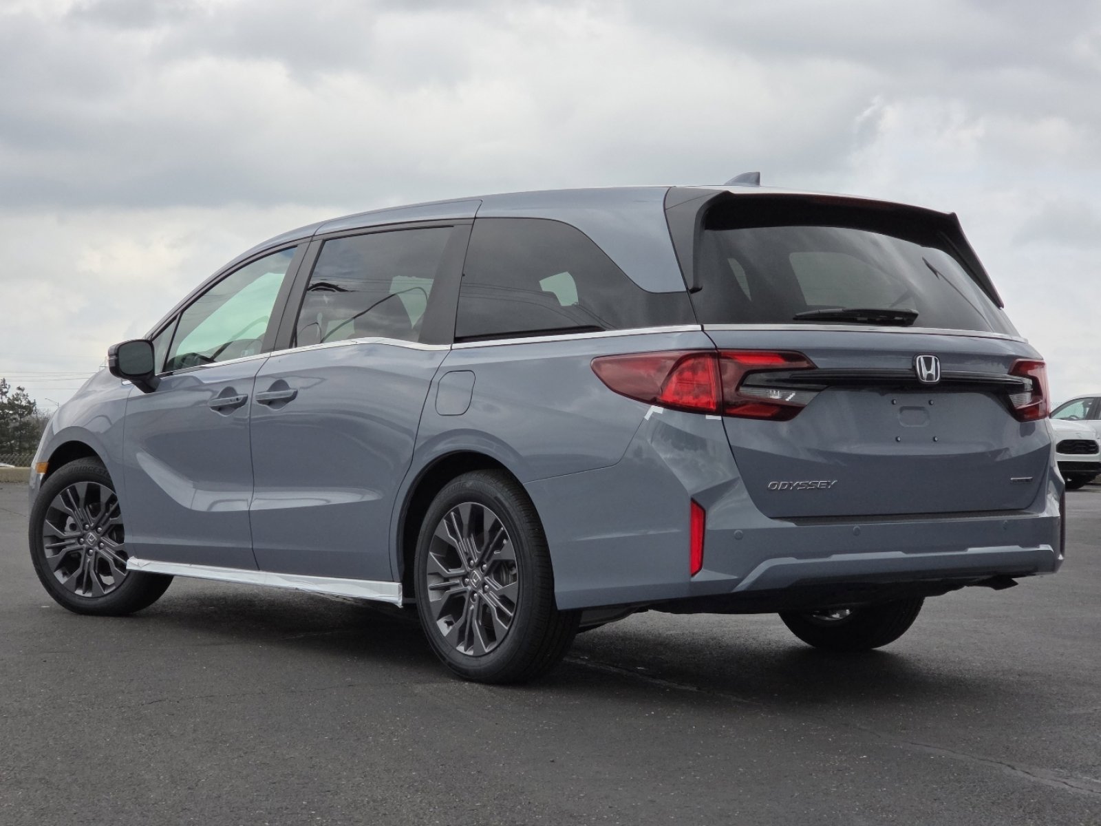 New 2026 Honda Odyssey Touring image 15