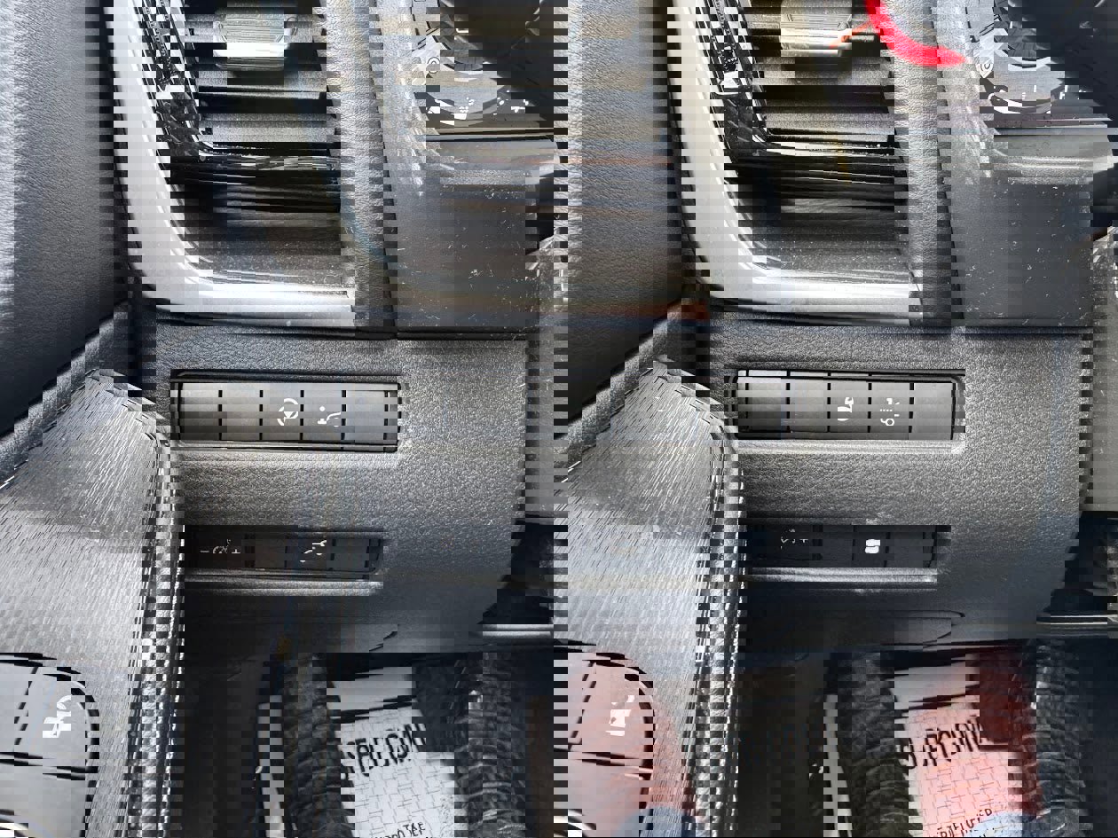 Used 2023 Nissan Rogue Platinum w/ Platinum Premium Package image 14