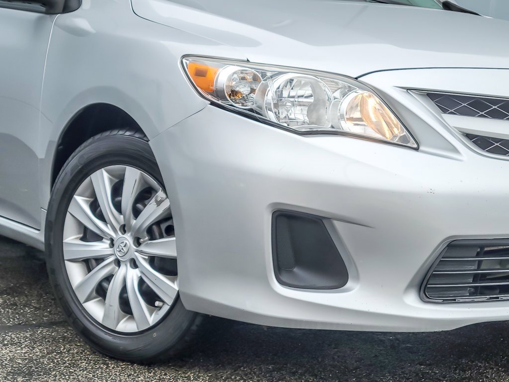 Used 2012 Toyota Corolla LE image 3