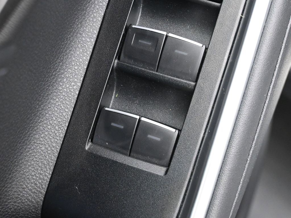 Certified 2025 Toyota Highlander Platinum image 14