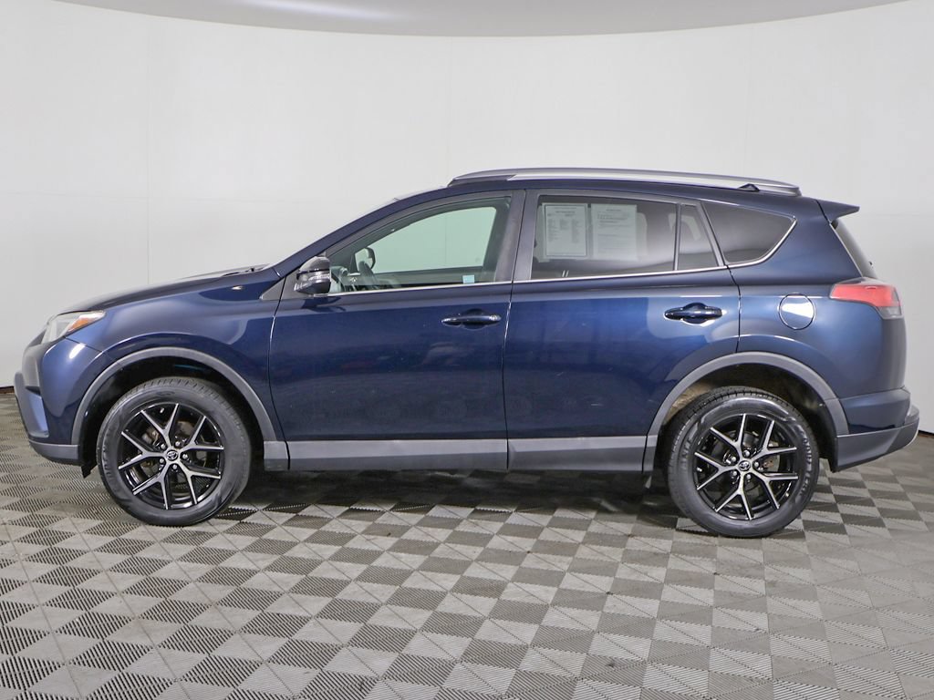 Used 2017 Toyota RAV4 SE AWD/4WD image 17