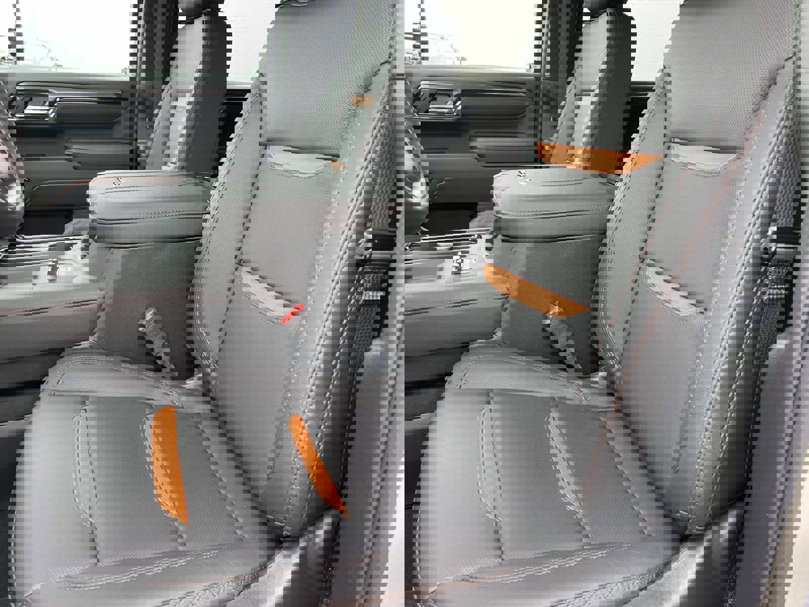 New 2026 GMC Sierra 2500 AT4 w/ AT4 Premium Plus Package image 22