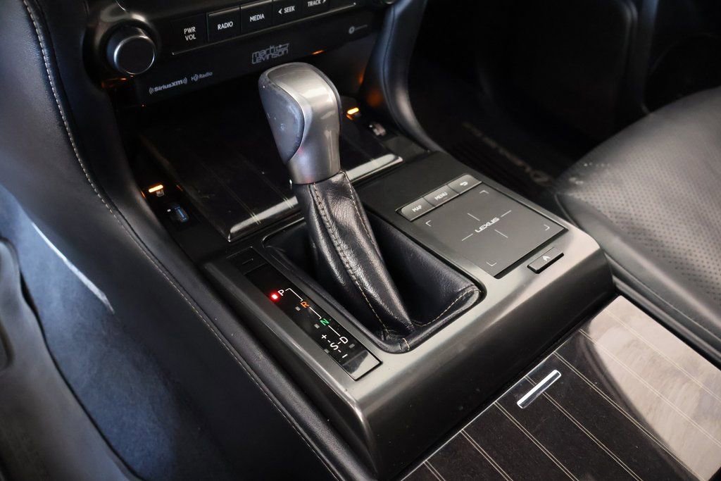 Used 2023 Lexus GX 460 Luxury w/ Sport Design Package image 9