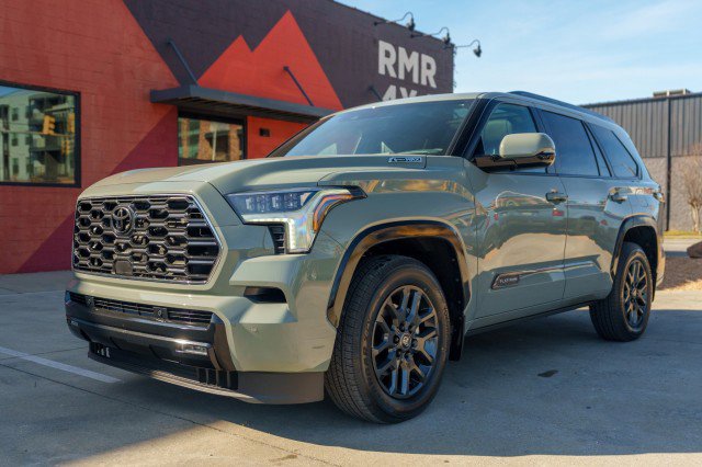 Used 2026 Toyota Sequoia Platinum image 1