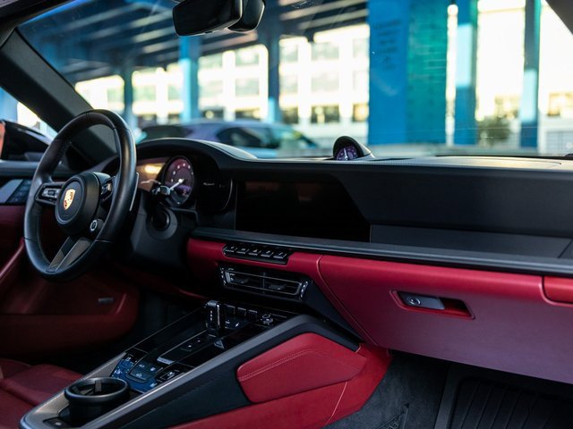 Used 2024 Porsche 911 Carrera 4S image 28