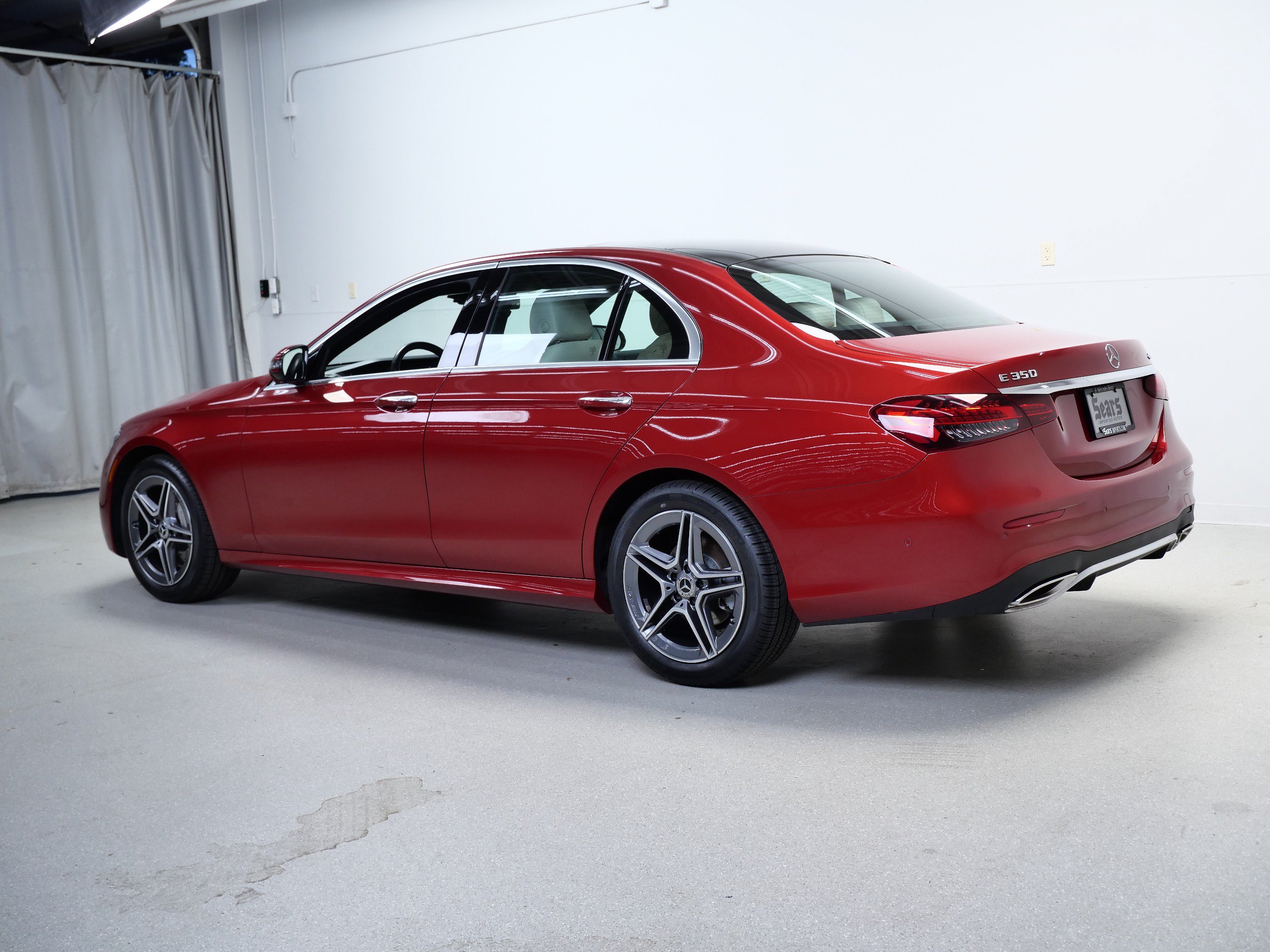 Used 2021 Mercedes-Benz E 350 4MATIC Sedan image 11