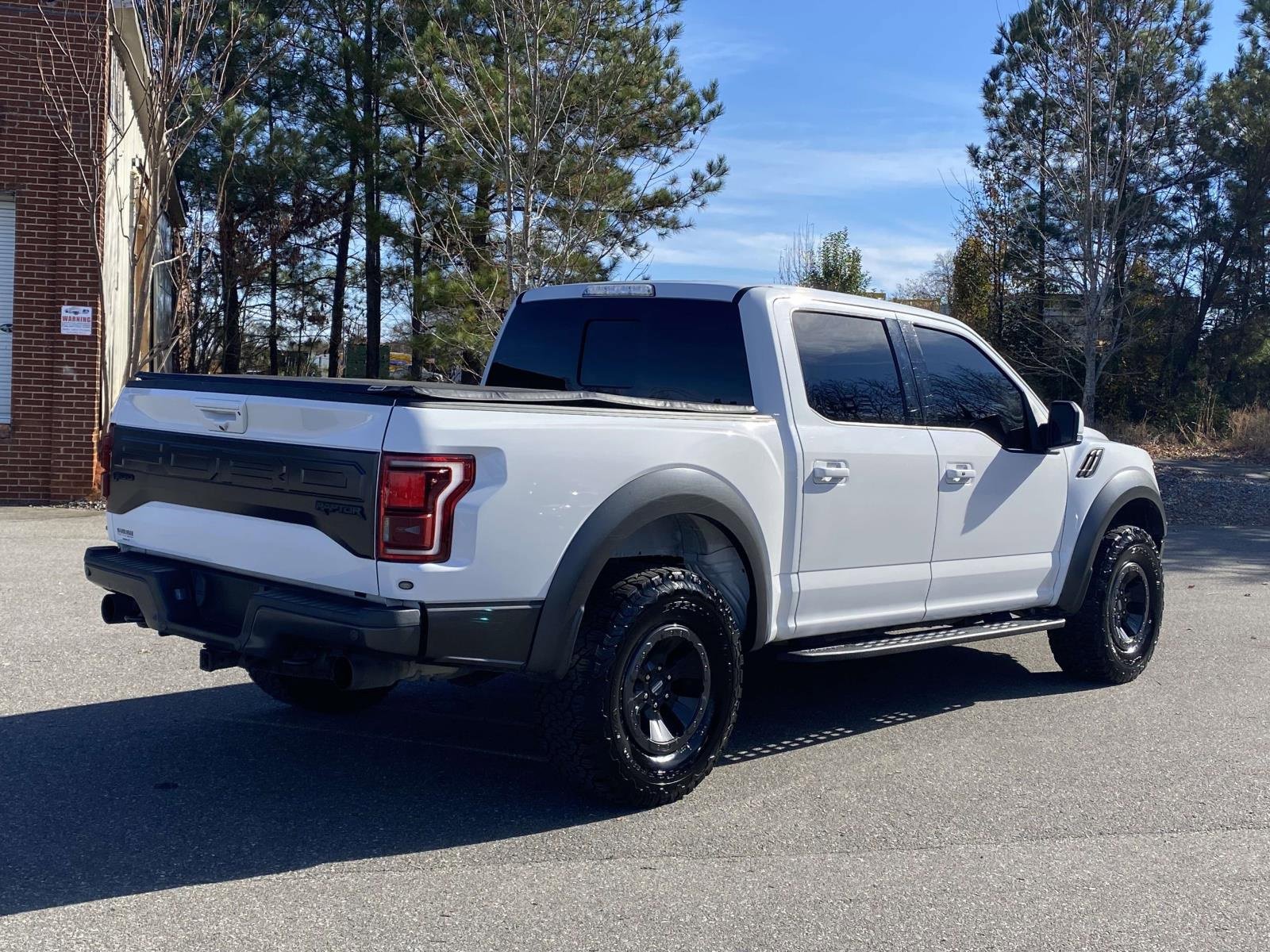 Used 2018 Ford F150 Raptor w/ Equipment Group 802A Luxury image 7