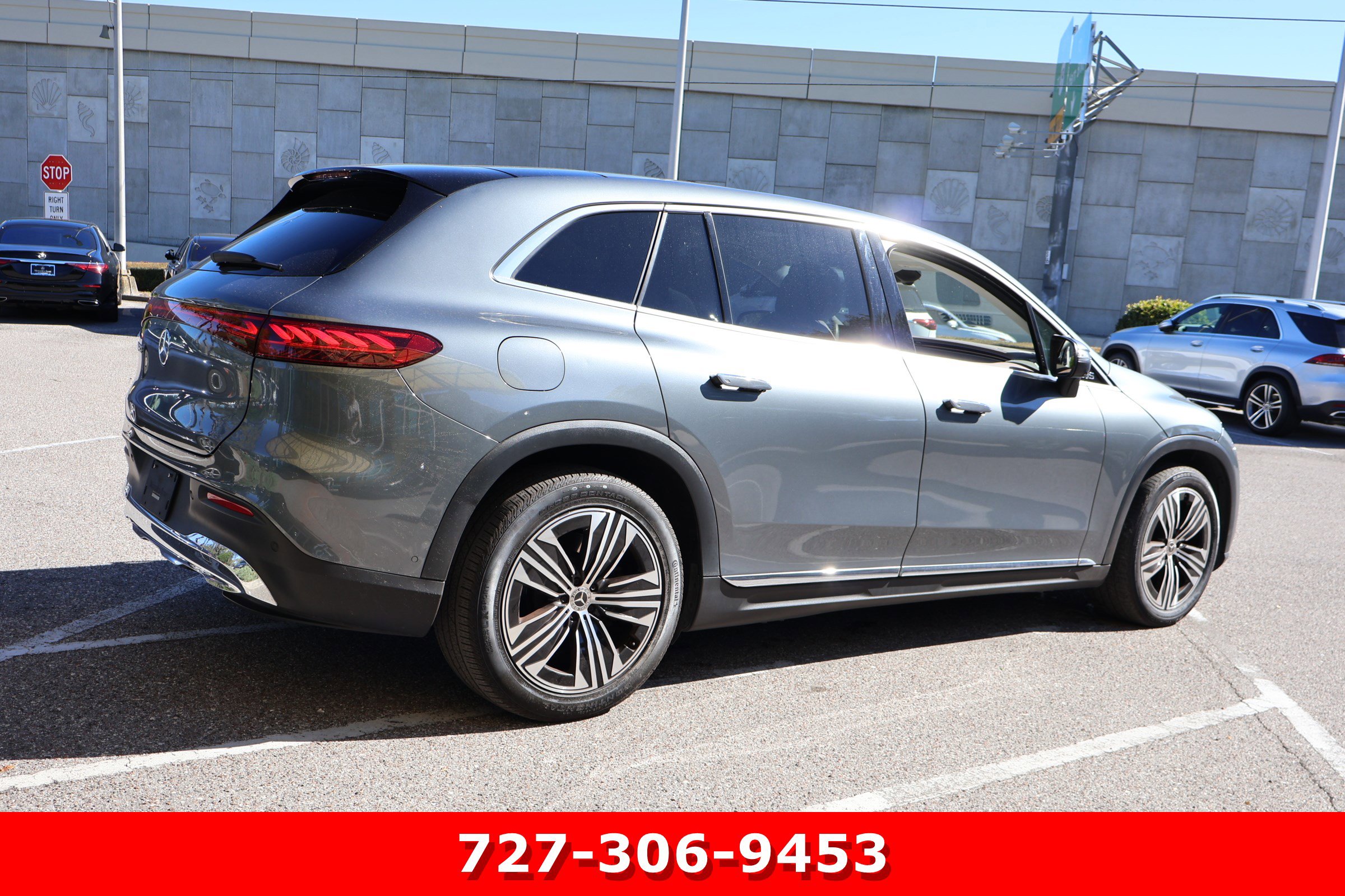 Used 2023 Mercedes-Benz EQS 450+ SUV image 10