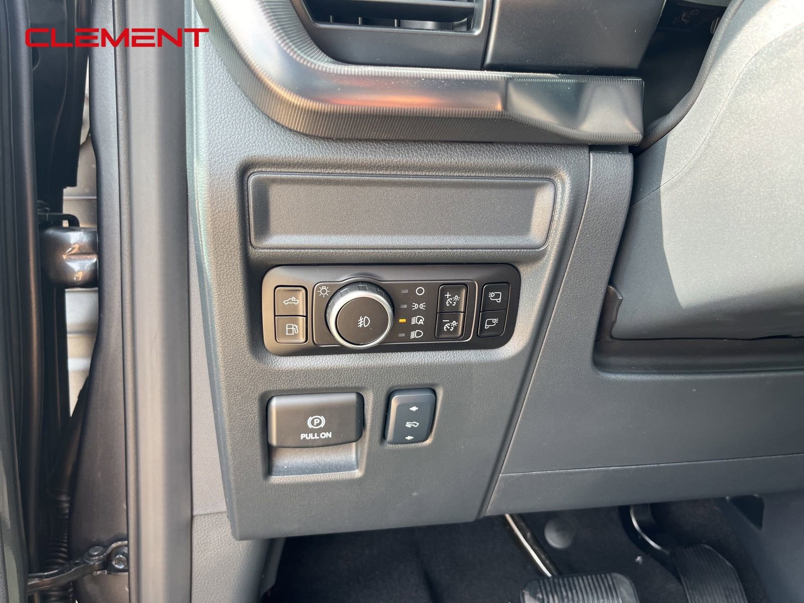 New 2025 Ford F150 Platinum w/ Equipment Group 702A High image 9