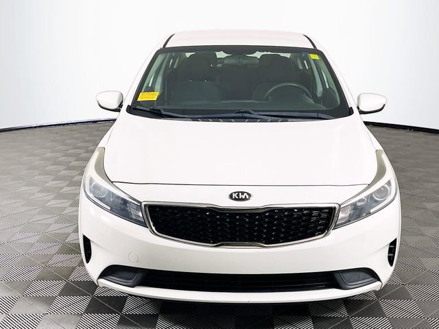 Used 2017 Kia Forte LX FWD image 3