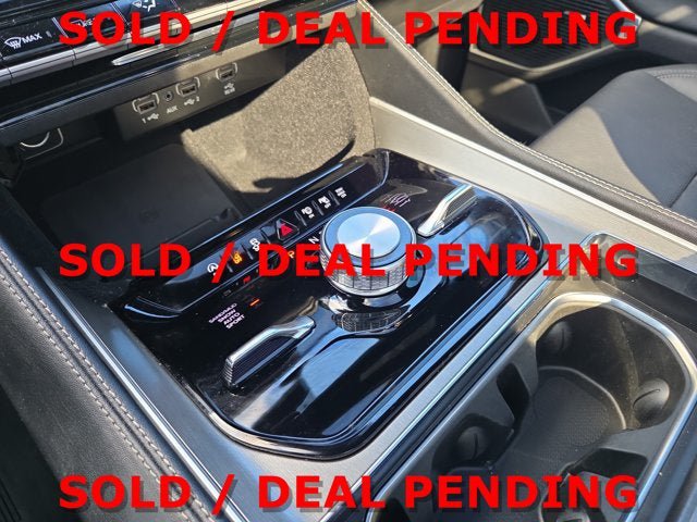 Used 2025 Jeep Wagoneer L Series II w/ Convenience Group I AWD/4WD image 19