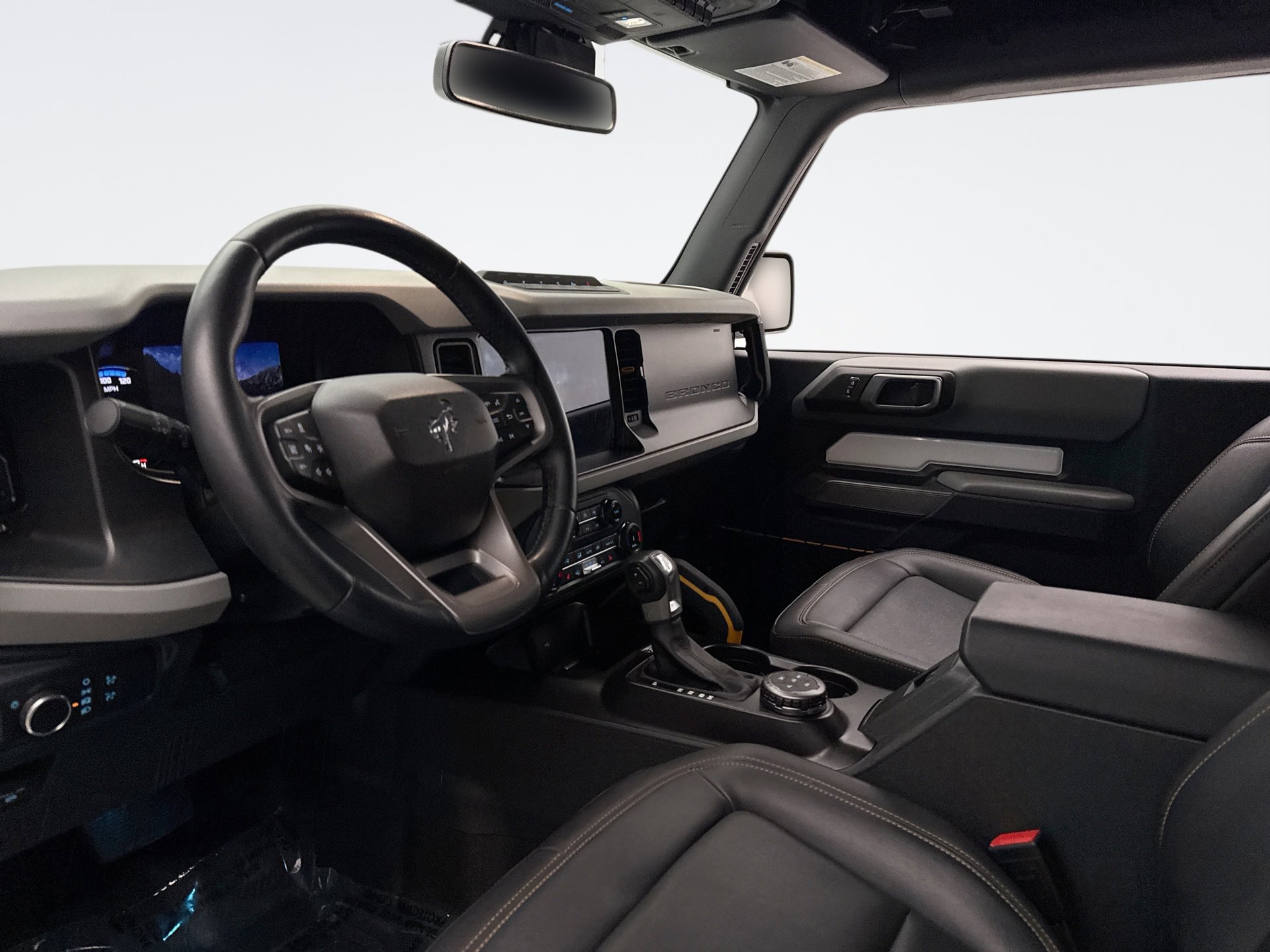 Used 2022 Ford Bronco Badlands image 10