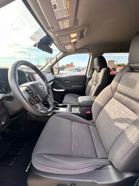 Certified 2024 Nissan Frontier SV w/ Hardbody Edition image 25
