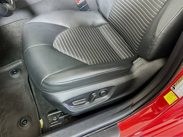Used 2024 Toyota Camry SE w/ Cold Weather Package FWD image 19