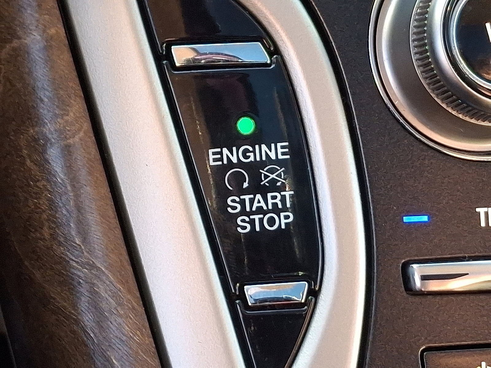 Used 2019 Lincoln Nautilus Select image 25