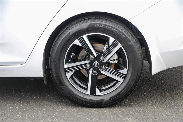 Used 2024 Nissan Sentra SV image 10