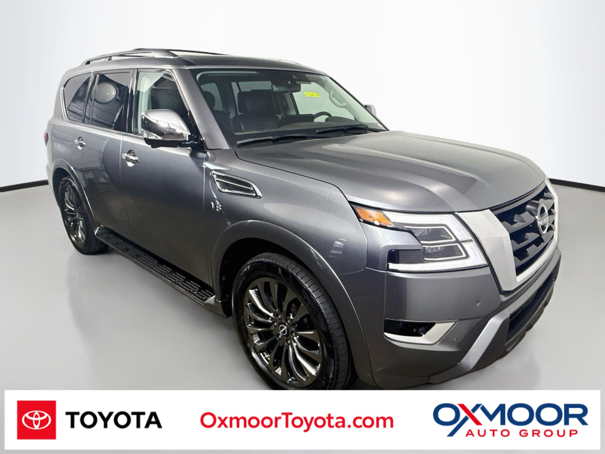 Used 2022 Nissan Armada Platinum w/ Captain's Chairs Package AWD/4WD image 1
