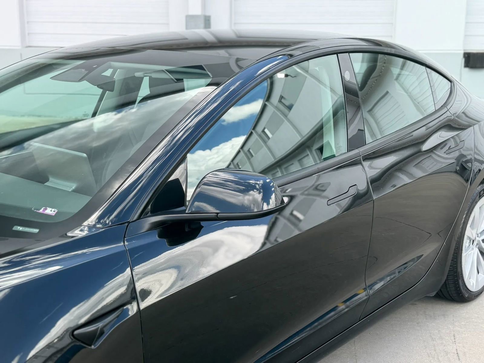 Used 2022 Tesla Model 3 Standard Range image 15