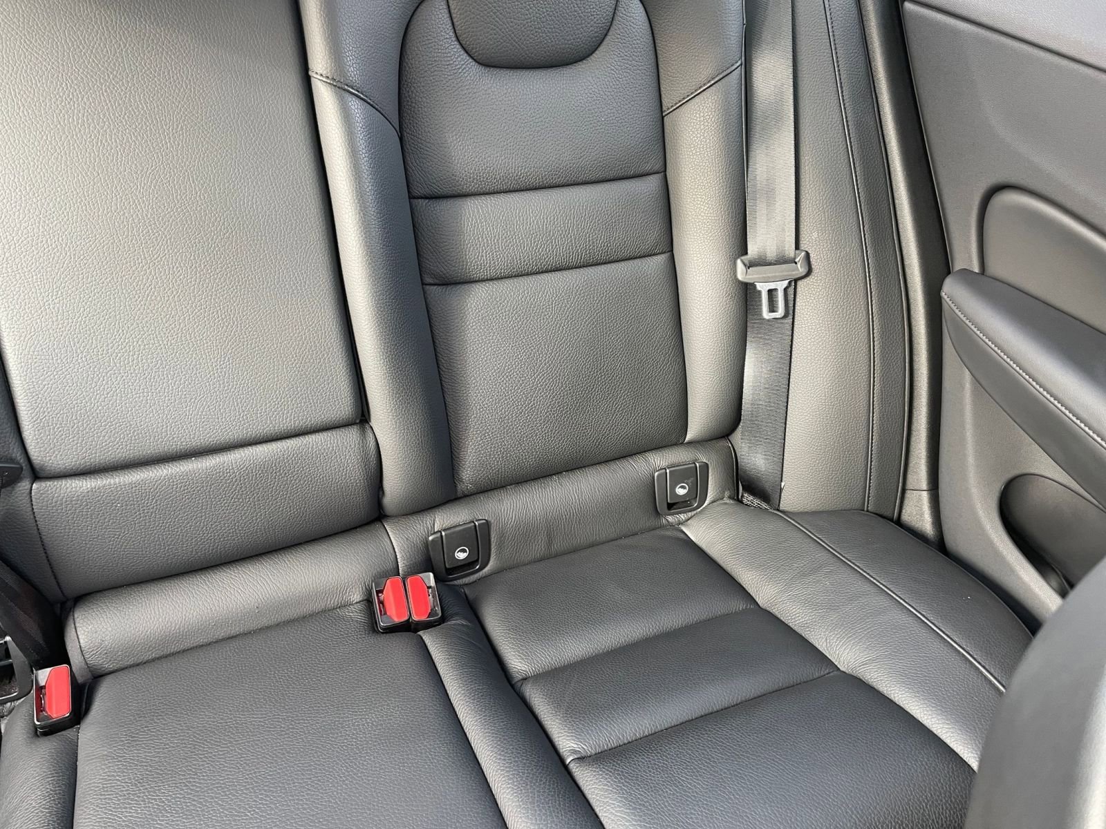 Used 2025 Volvo S60 B5 Plus image 37