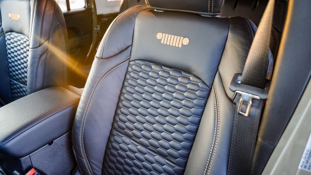 New 2025 Jeep Wrangler Sport S image 26