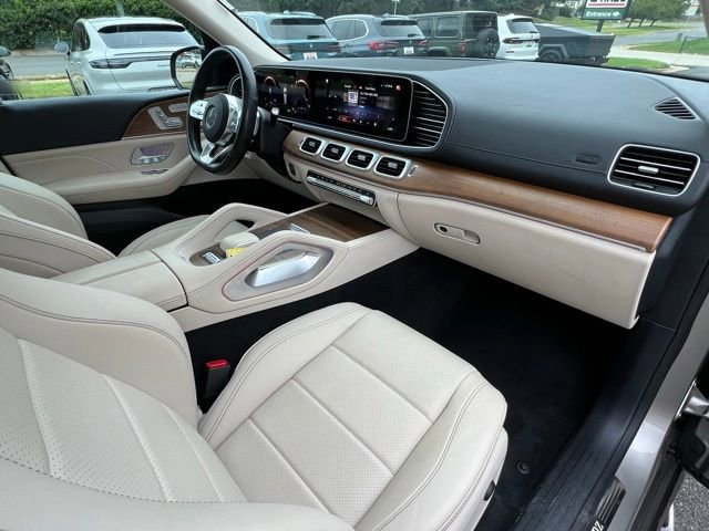 Used 2023 Mercedes-Benz GLS 450 4MATIC image 16