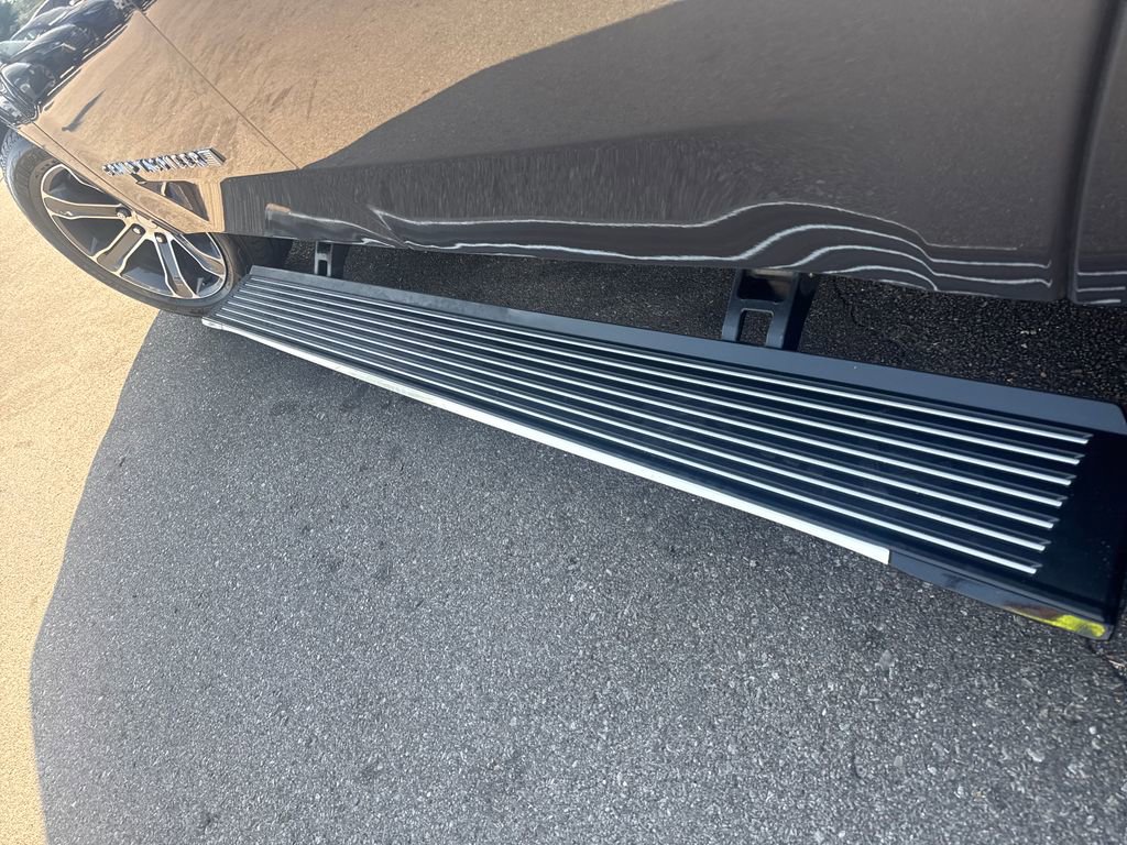 Used 2024 Jeep Grand Wagoneer Series I w/ HD Trailer Tow Package image 36